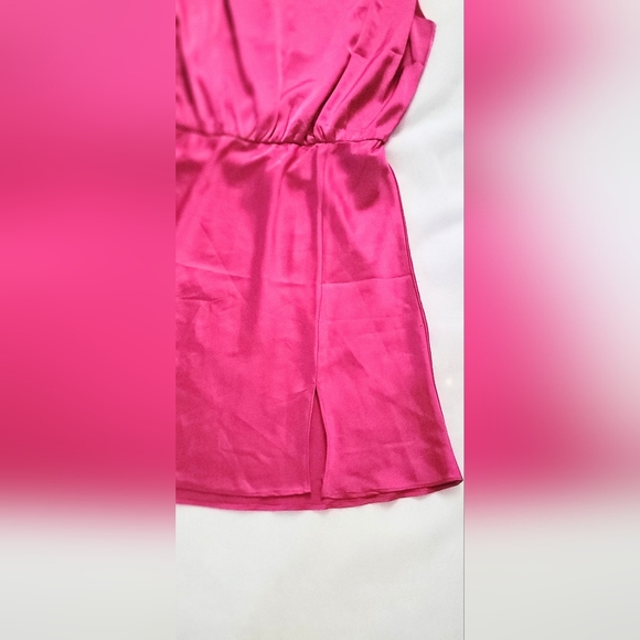 NWOT! ASTR The Label Women's Satin Strong Shoulder Midi Dress Size Medium - Picture 11 of 15